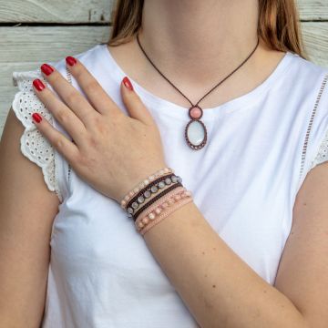 Susana Vijaya bracelet and necklace with healing crystals of selenite and pink opal